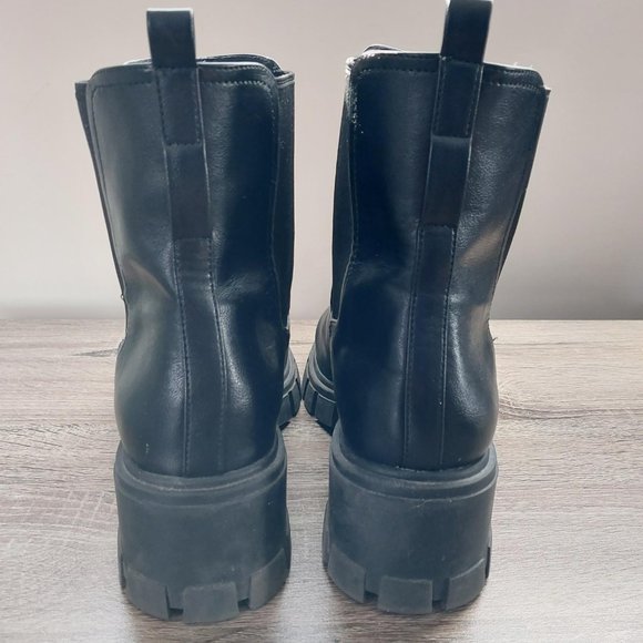 Chelsea Boots - Call It Spring - Size 10 - Picture 4 of 6